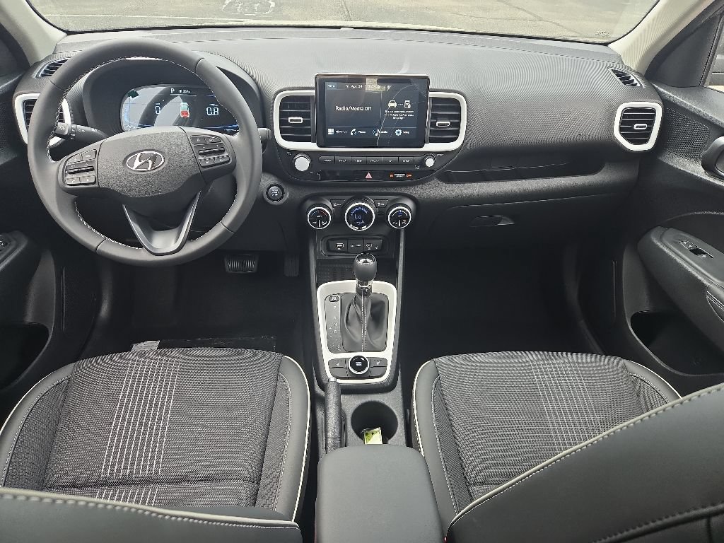 New 2026 Hyundai Venue SEL FWD image 33
