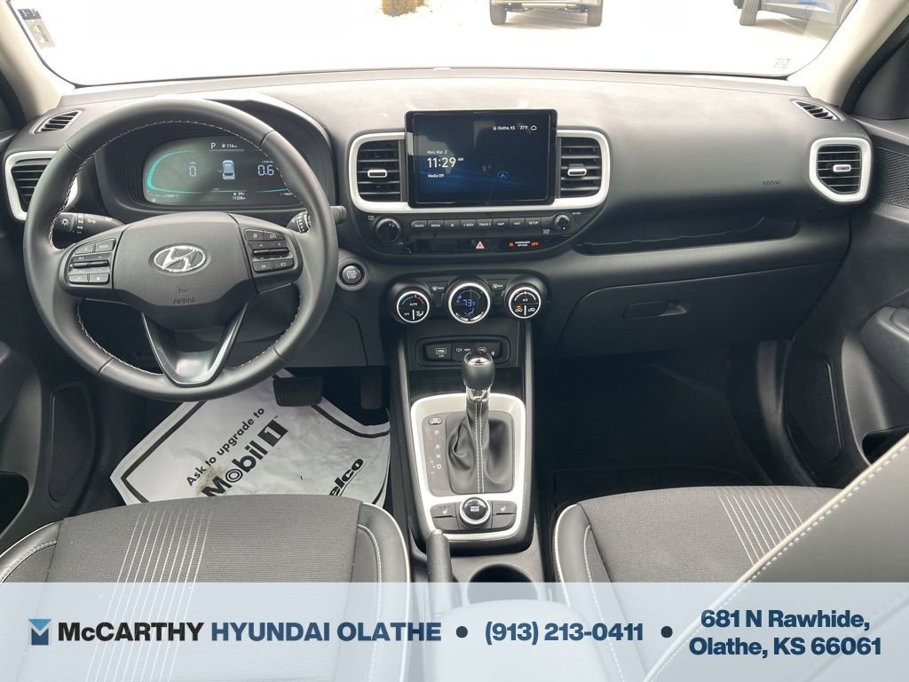 Certified 2024 Hyundai Venue Limited image 3
