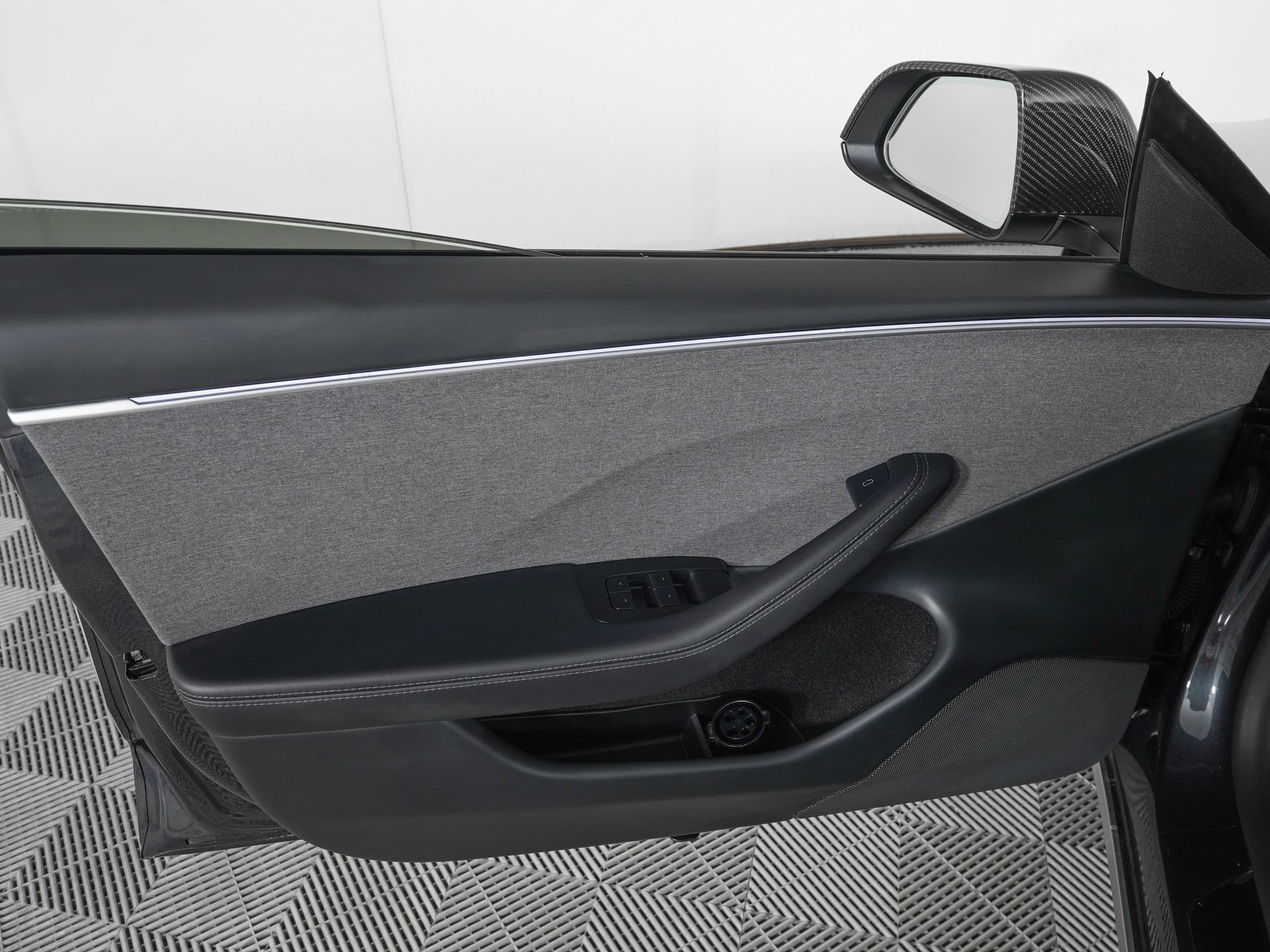 Used 2025 Tesla Model 3 RWD image 15