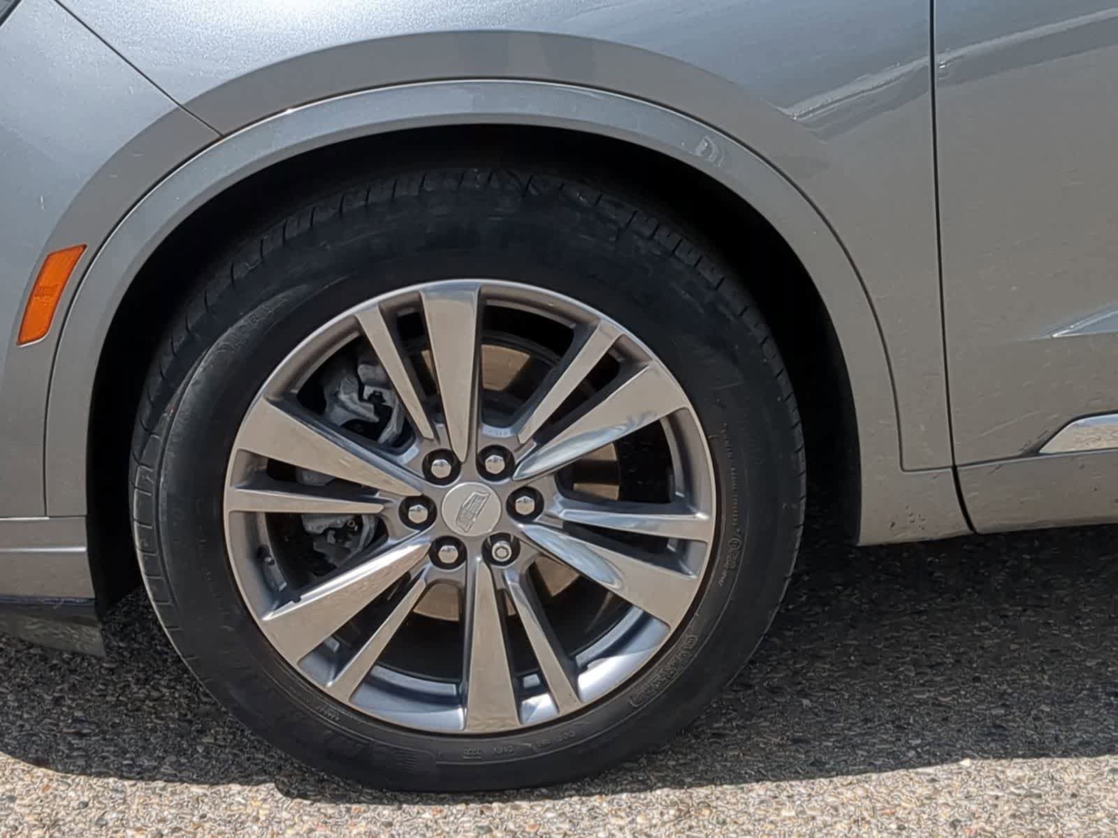 Used 2024 Cadillac XT6 Premium Luxury AWD/4WD image 14