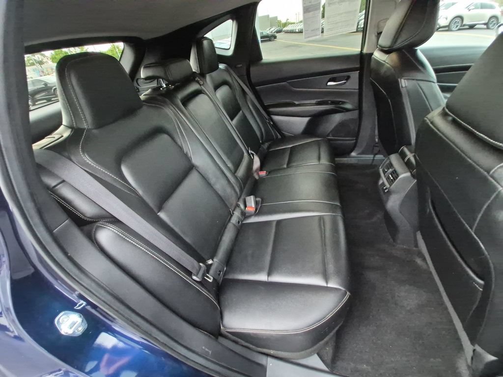 Used 2025 Nissan Murano SV AWD/4WD image 26