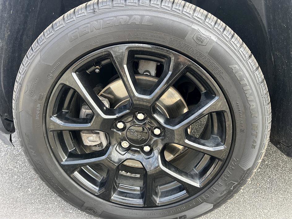 Used 2022 Jeep Compass Altitude image 9