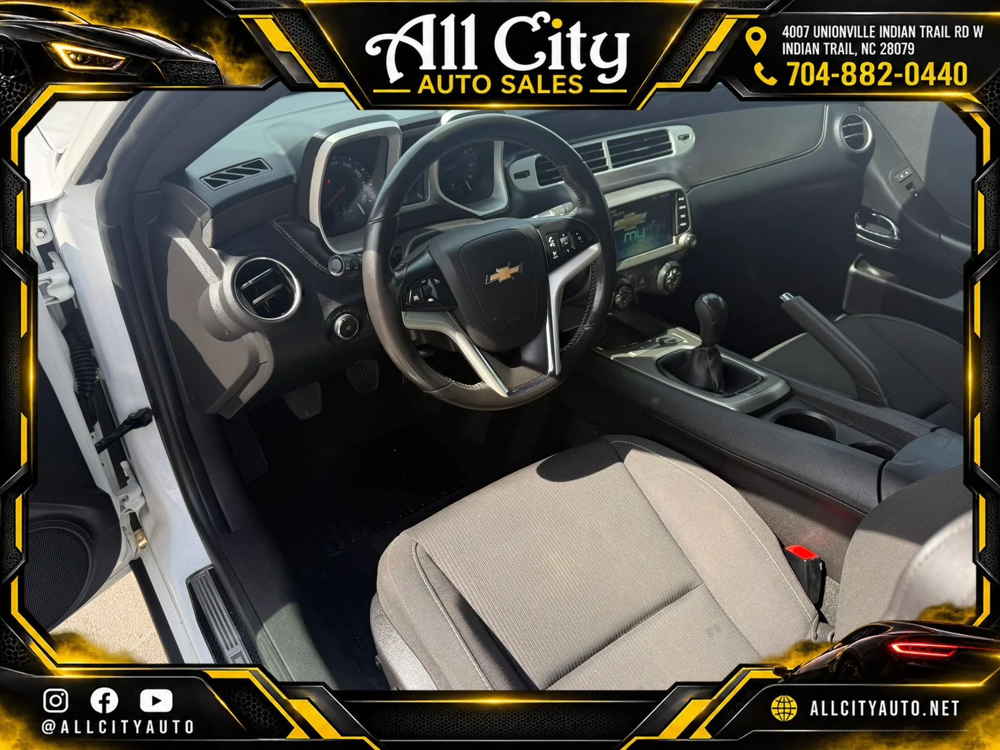 Used 2013 Chevrolet Camaro LT RWD image 10