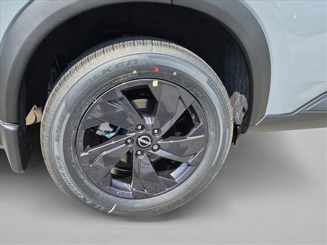 New 2027 Nissan Rogue SV FWD image 9