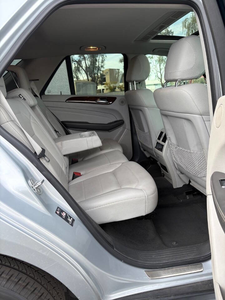 Used 2012 Mercedes-Benz ML 350 ML 350 BlueTEC AWD 4MATIC 4dr image 30