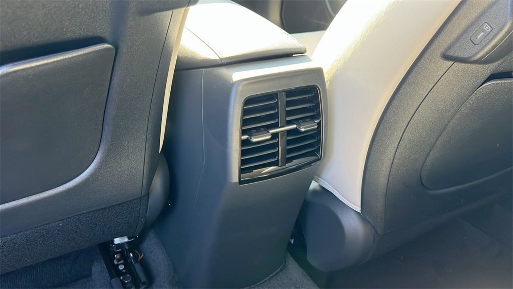 New 2025 Kia Niro EX image 8