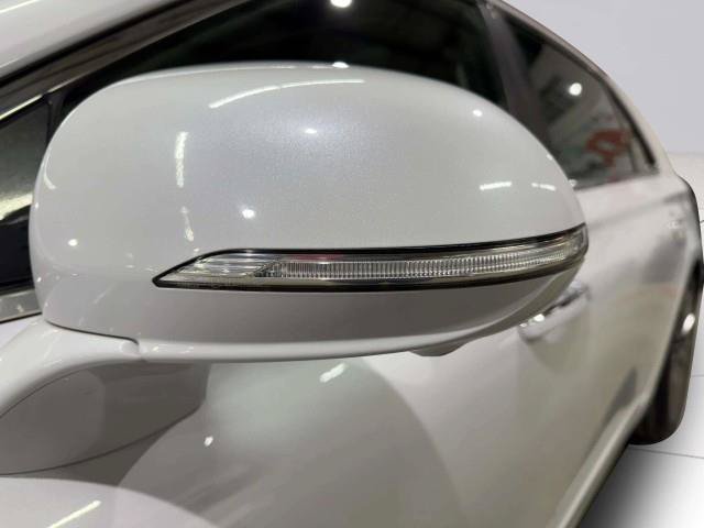 Used 2019 Genesis G90 5.0 Ultimate RWD image 11