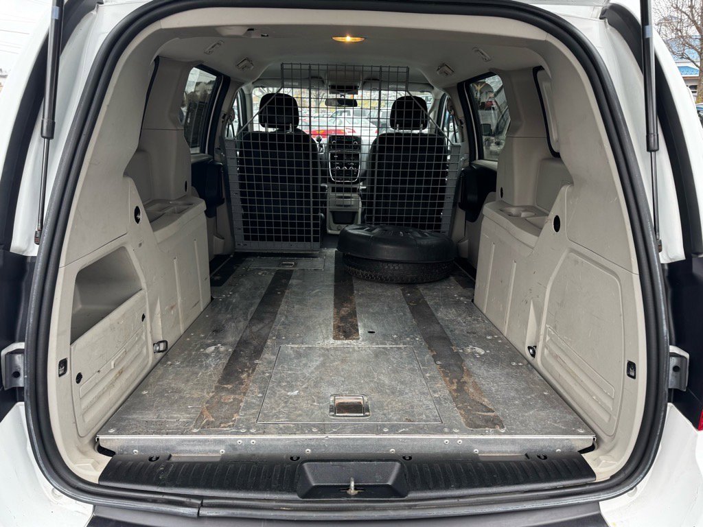 Used 2015 RAM C/V Tradesman image 21