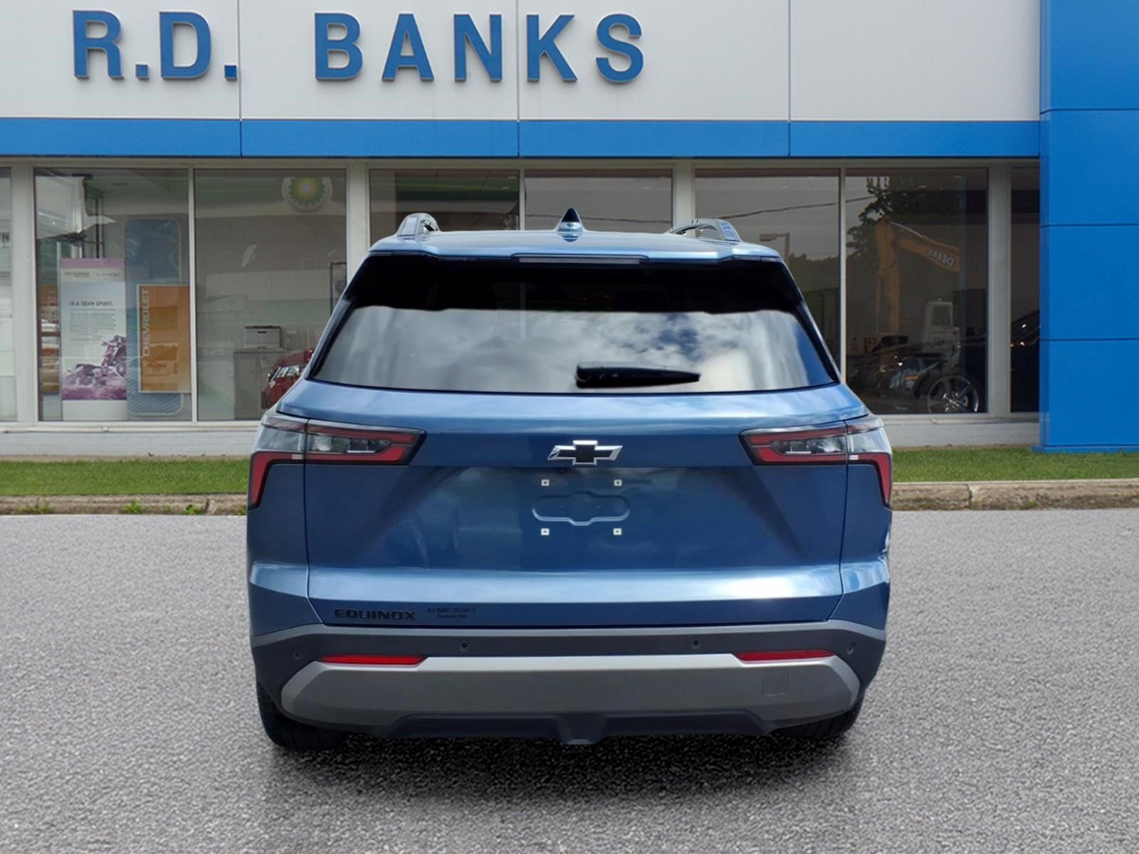 Used 2025 Chevrolet Equinox LT w/ Midnight Edition FWD image 4