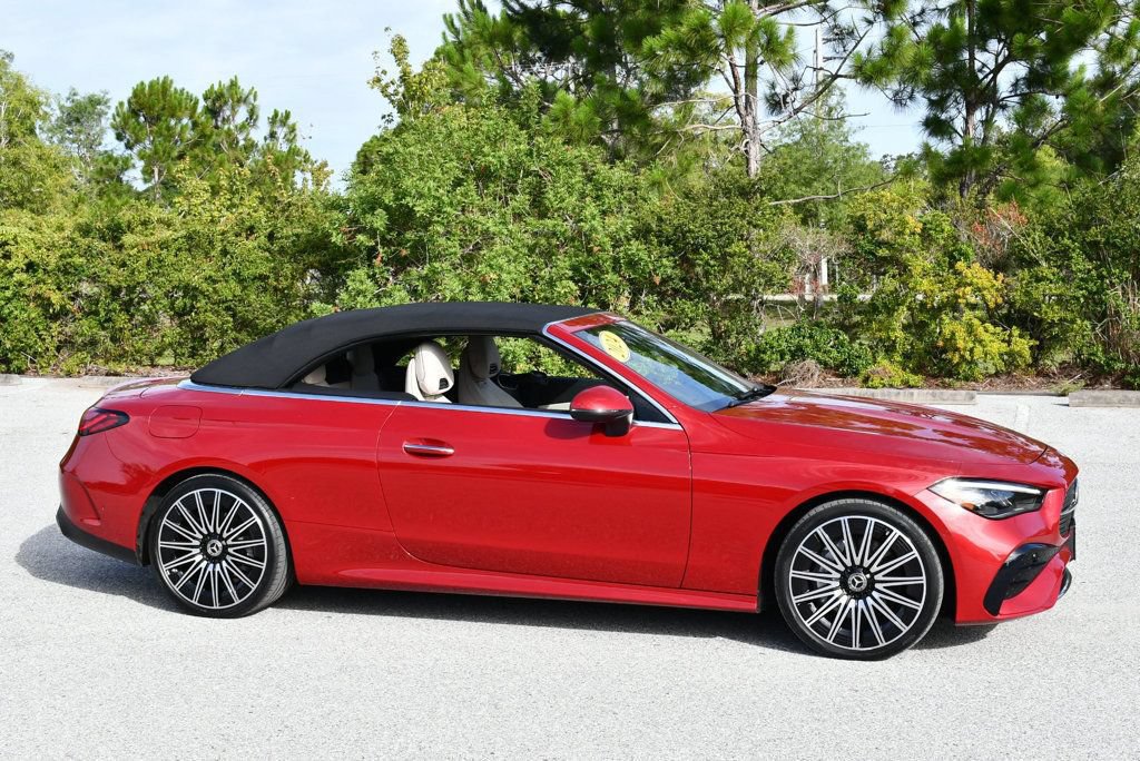 Used 2024 Mercedes-Benz CLE 300 4MATIC Cabriolet image 52