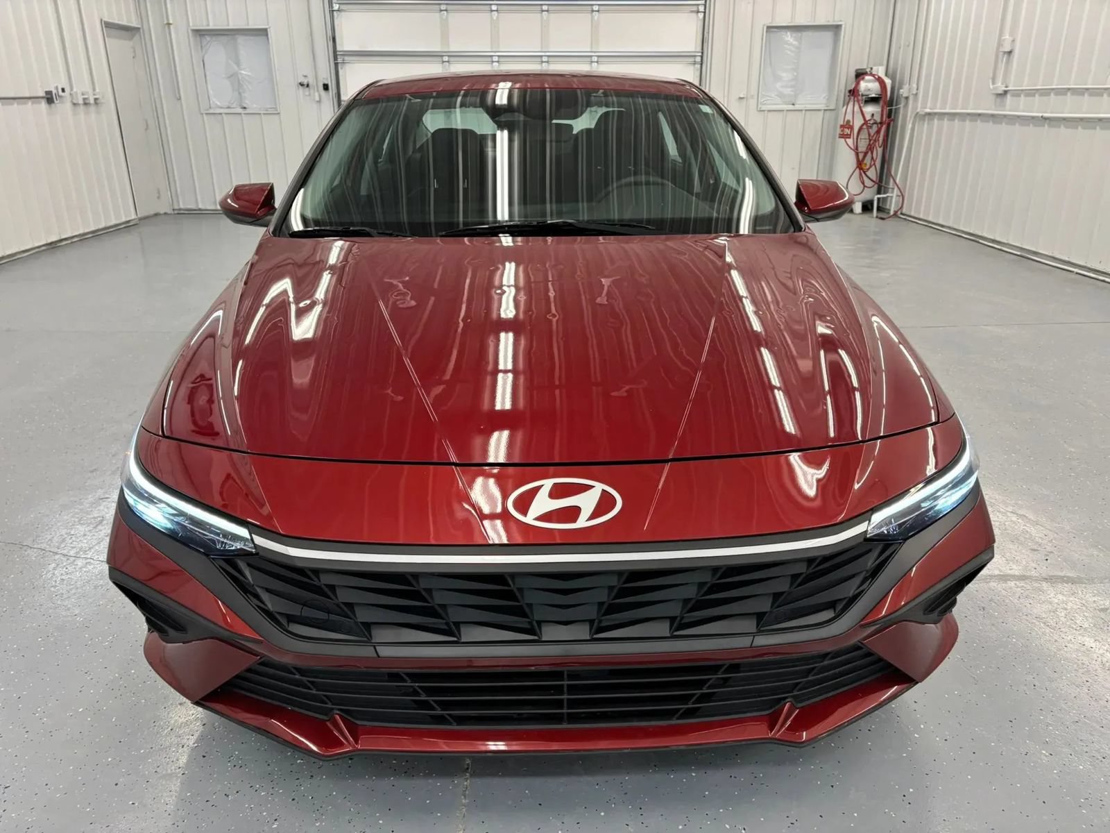 Used 2024 Hyundai Elantra SEL FWD image 12