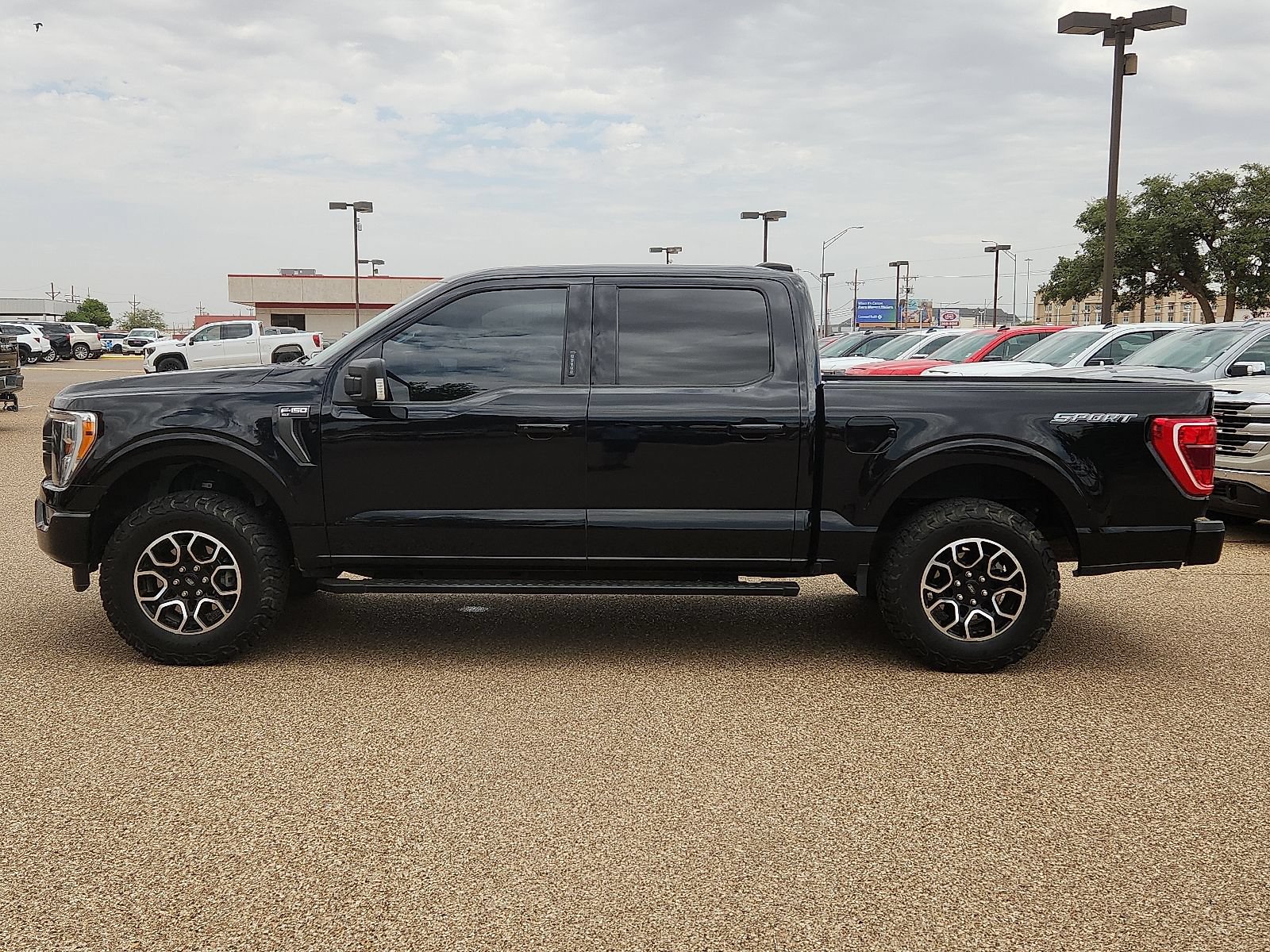 Used 2023 Ford F150 XLT w/ Equipment Group 302A High RWD image 2