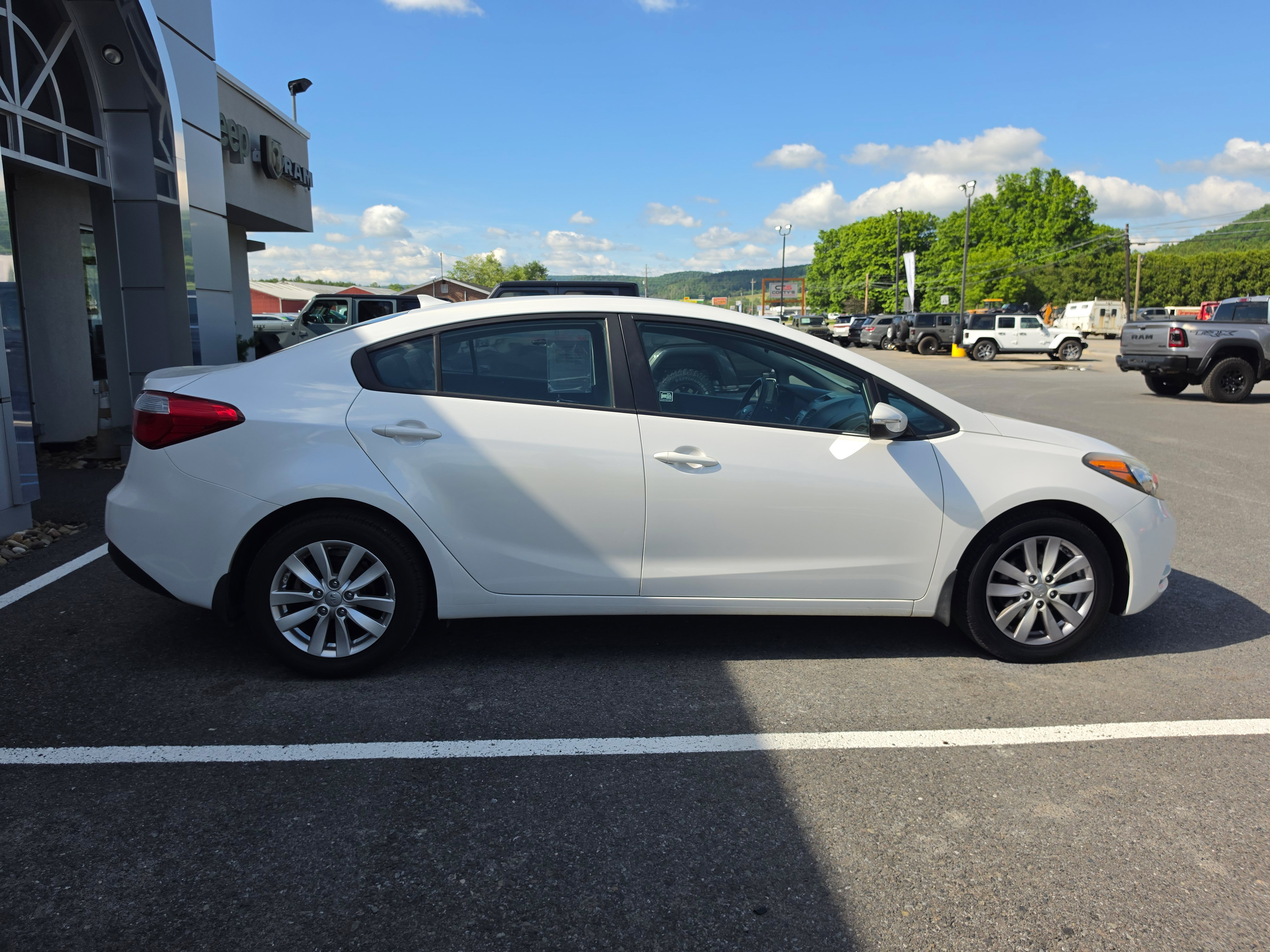 Used 2014 Kia Forte LX w/ Popular Package FWD video 2