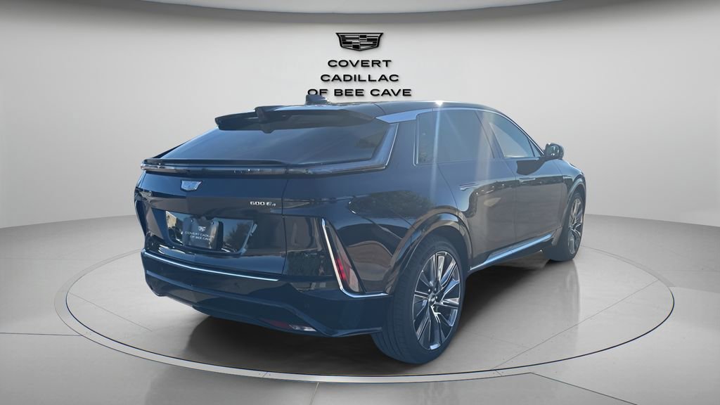 New 2026 Cadillac Lyriq Signature Luxury image 9