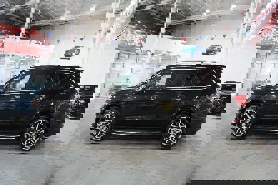 Used 2017 Mercedes-Benz GLS 550 4MATIC image 6