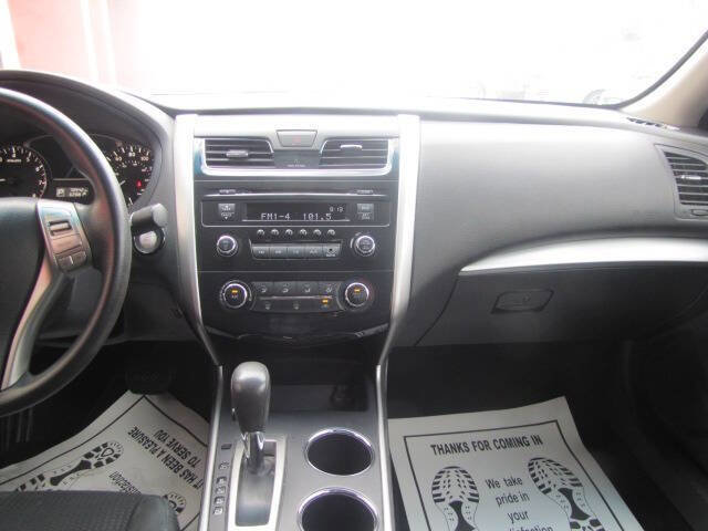 Used 2015 Nissan Altima 2.5 S w/ Power Driver Seat Package image 18