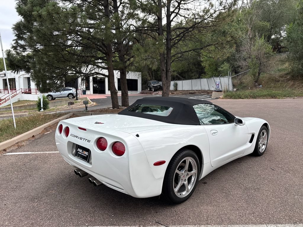 Used 1998 Chevrolet Corvette Convertible RWD image 5