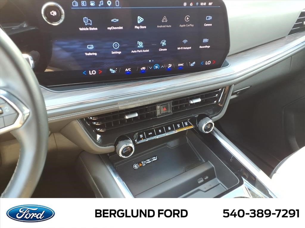Used 2025 Chevrolet Tahoe LT AWD/4WD image 32