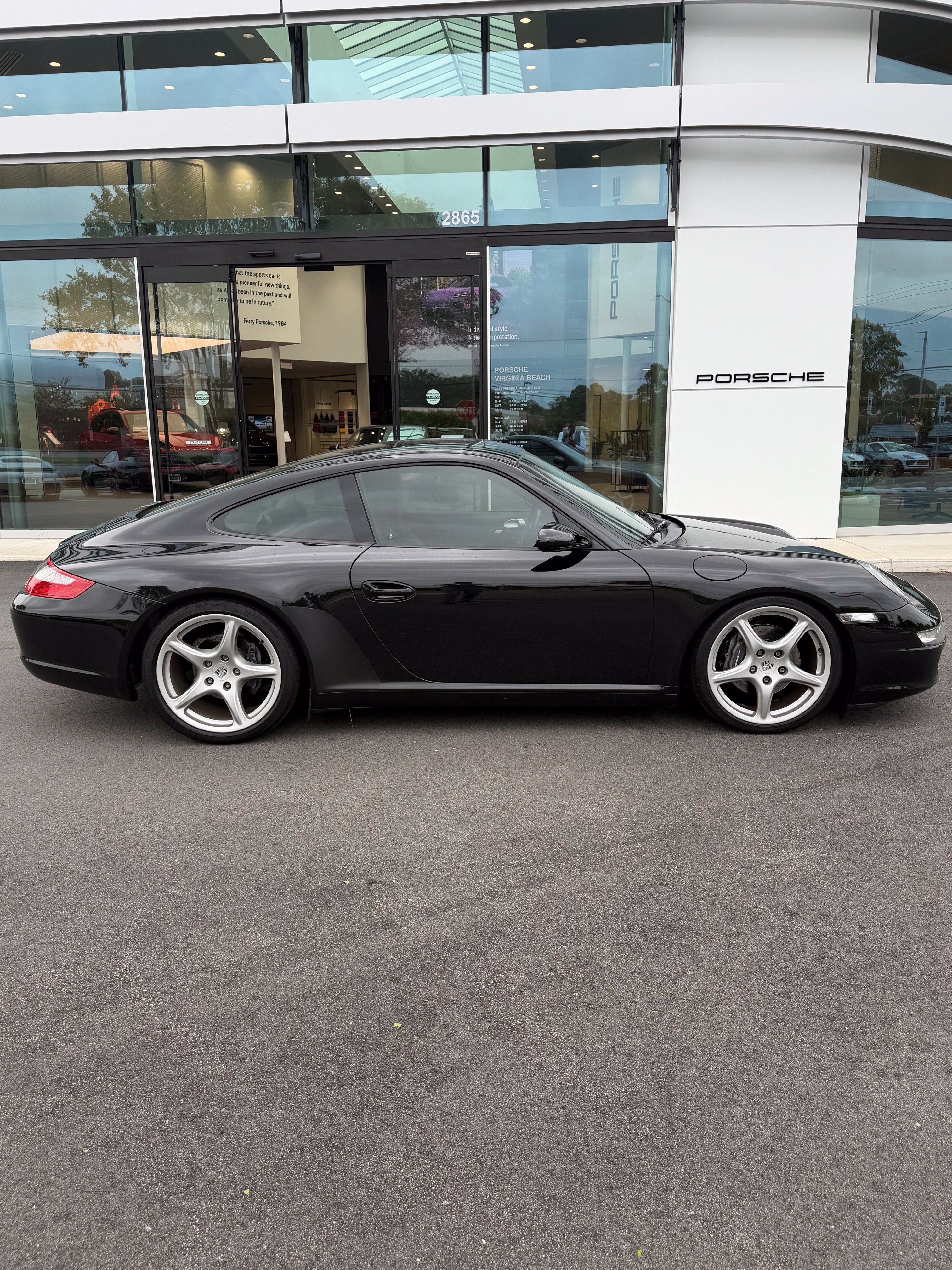 Used 2006 Porsche 911 Carrera RWD image 2