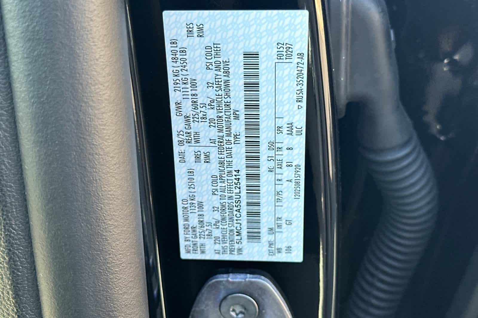 Used 2025 Lincoln Corsair Premiere w/ Equipment Group 101A image 30