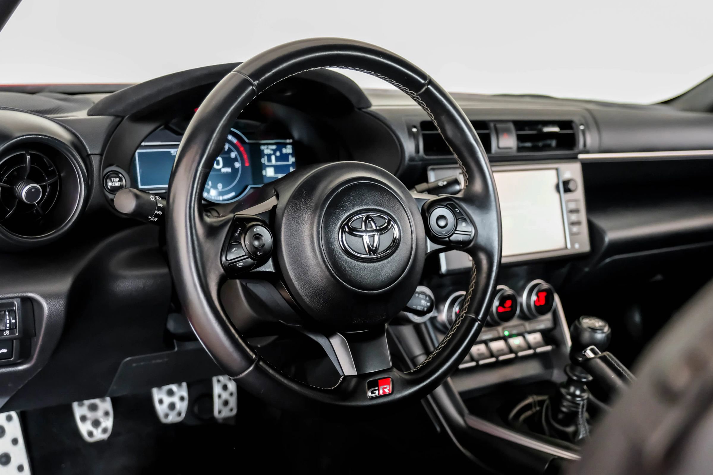 Used 2024 Toyota GR86 Premium image 12