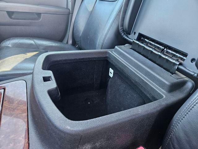 Used 2012 Chevrolet Avalanche LTZ image 26