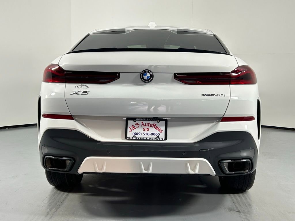 Used 2024 BMW X6 xDrive40i w/ Executive Package image 7