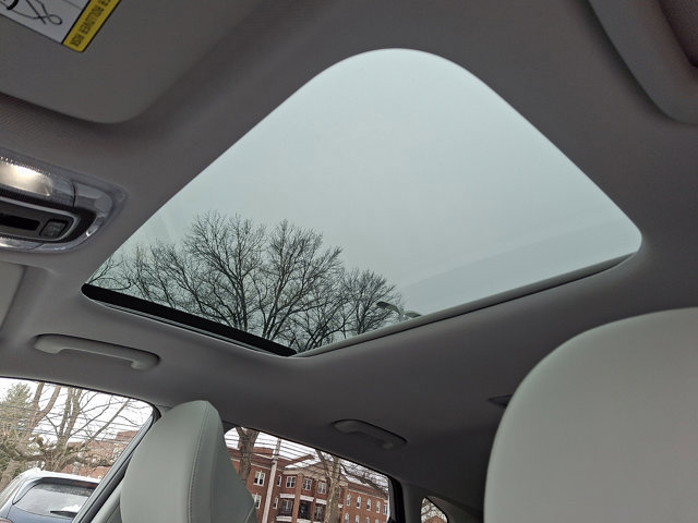 Used 2024 Hyundai Kona Limited image 14