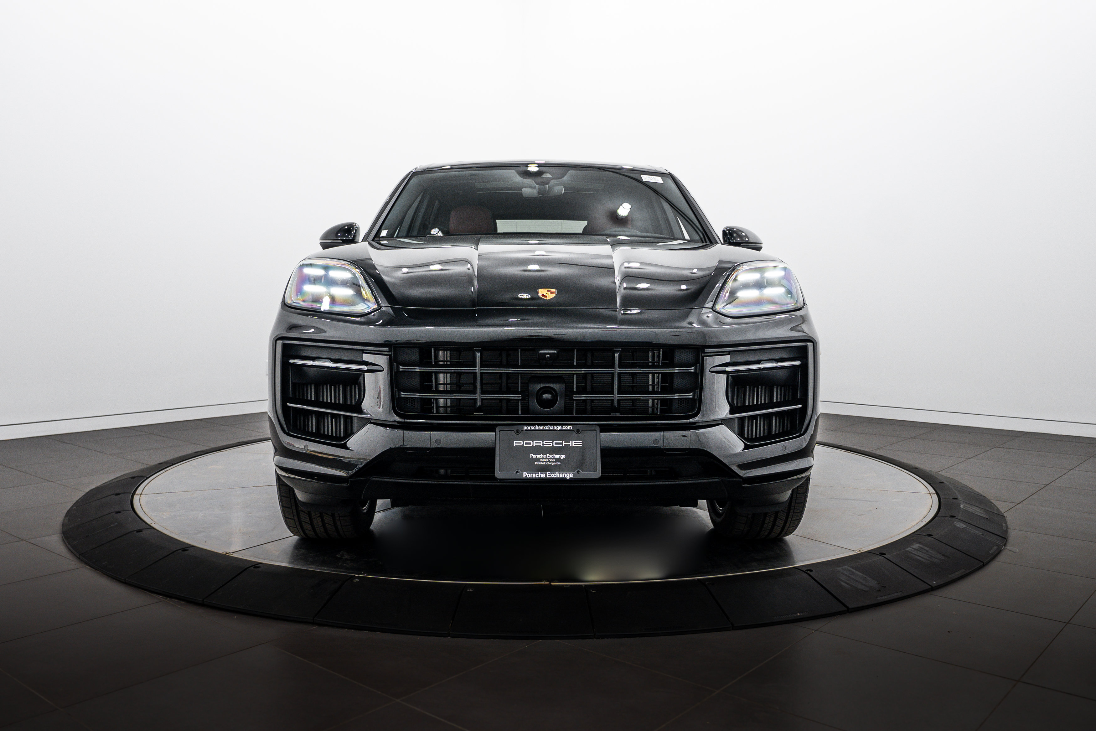 Certified 2026 Porsche Cayenne AWD/4WD image 10