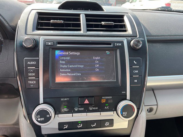 Used 2014 Toyota Camry LE FWD image 5
