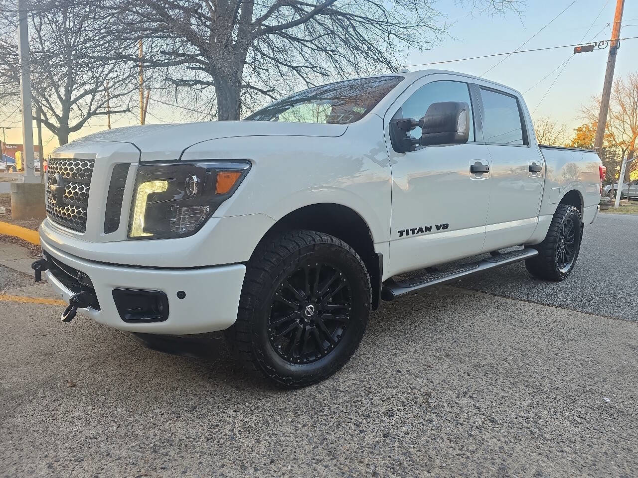 Used 2018 Nissan Titan XD image 67