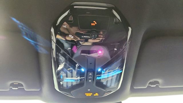 Used 2024 BMW 740i xDrive w/ Premium Package image 61