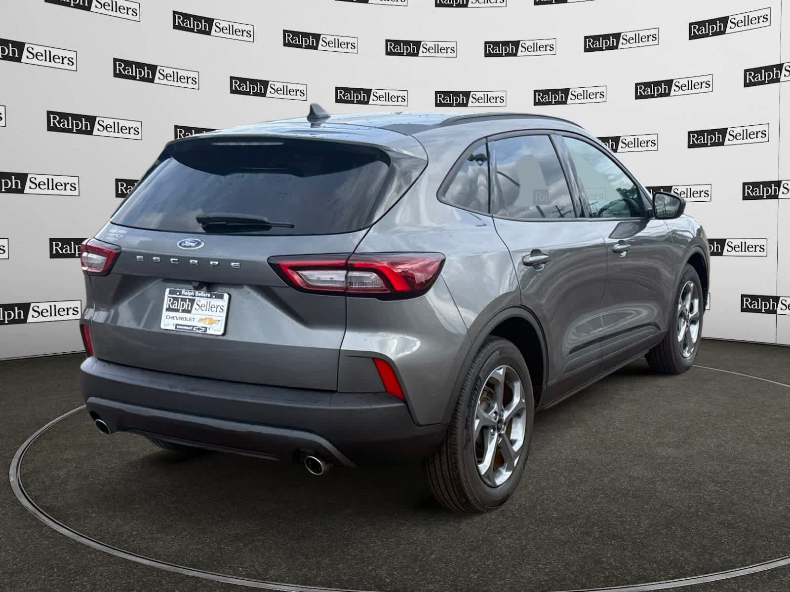 Used 2025 Ford Escape ST-Line FWD image 6