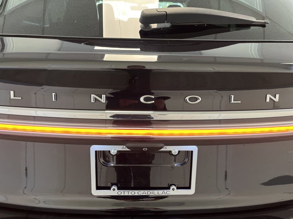Used 2022 Lincoln Nautilus Reserve AWD/4WD image 26