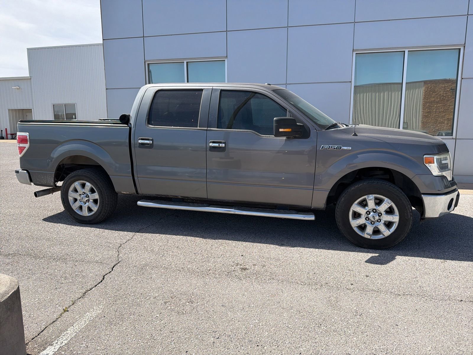 Used 2014 Ford F150 XLT w/ Equipment Group 302A Luxury image 4