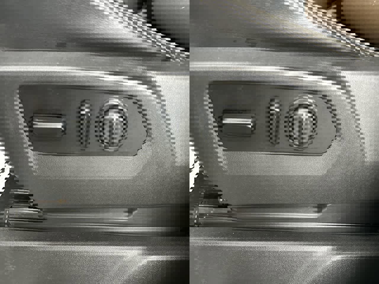 Used 2021 Chevrolet Silverado 2500 High Country w/ Z71 Off-Road Package image 13