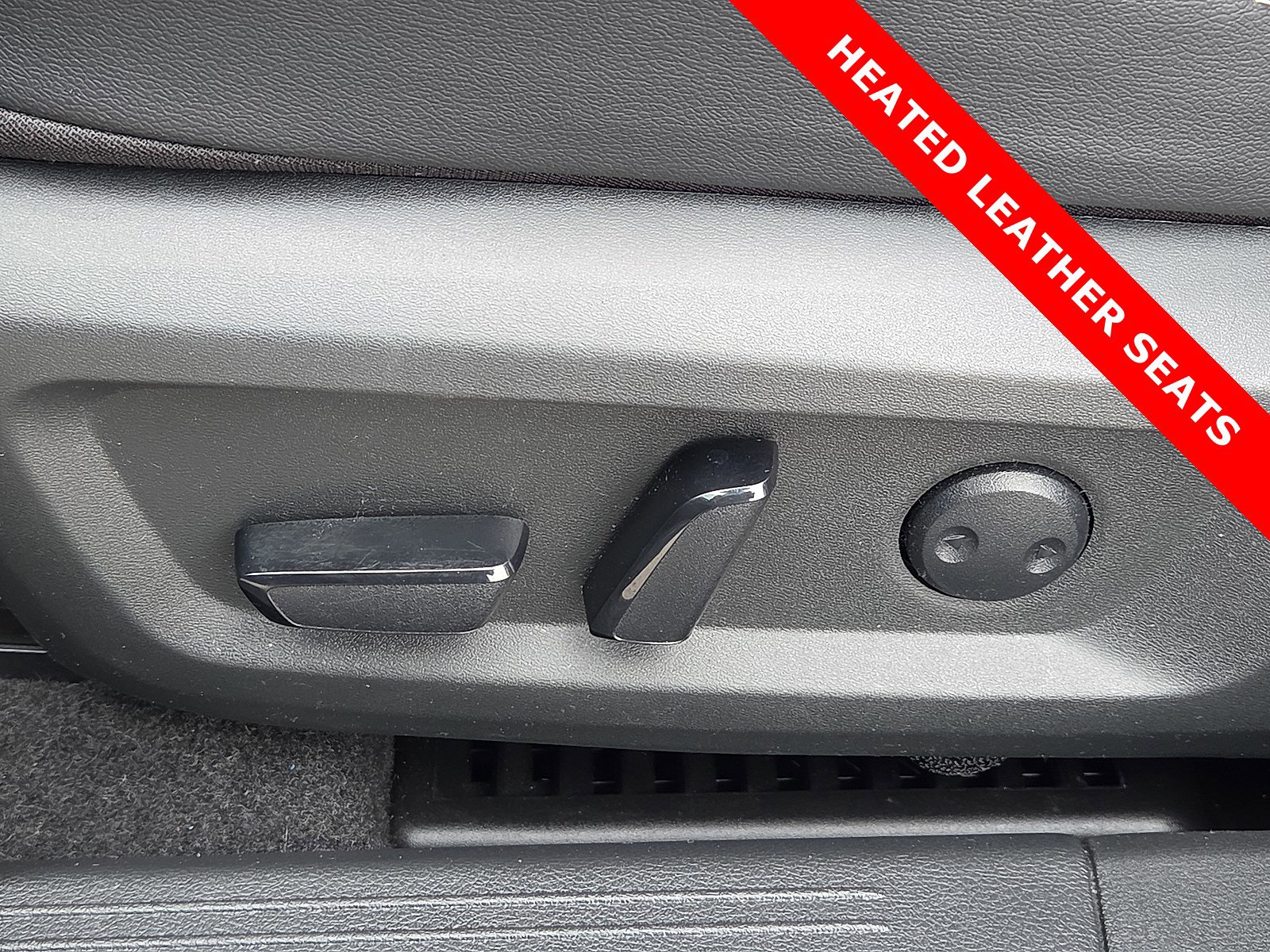 Used 2023 Nissan Rogue SL w/ SL Premium Package image 15