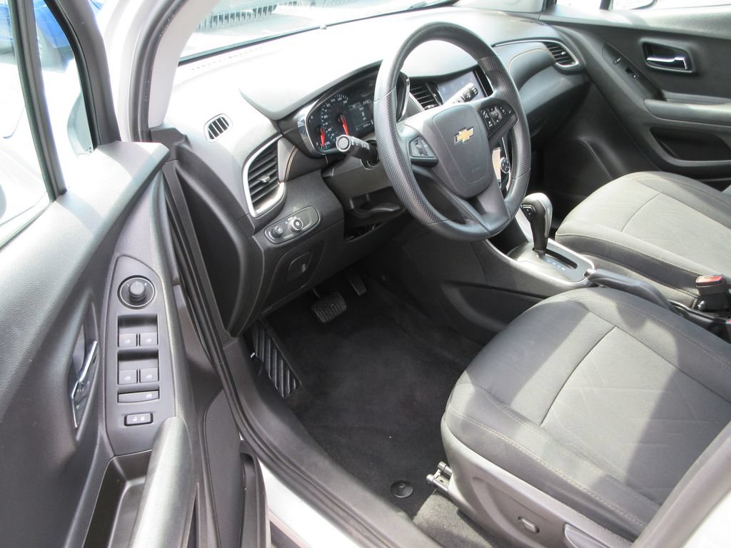 Certified 2020 Chevrolet Trax LT FWD image 13