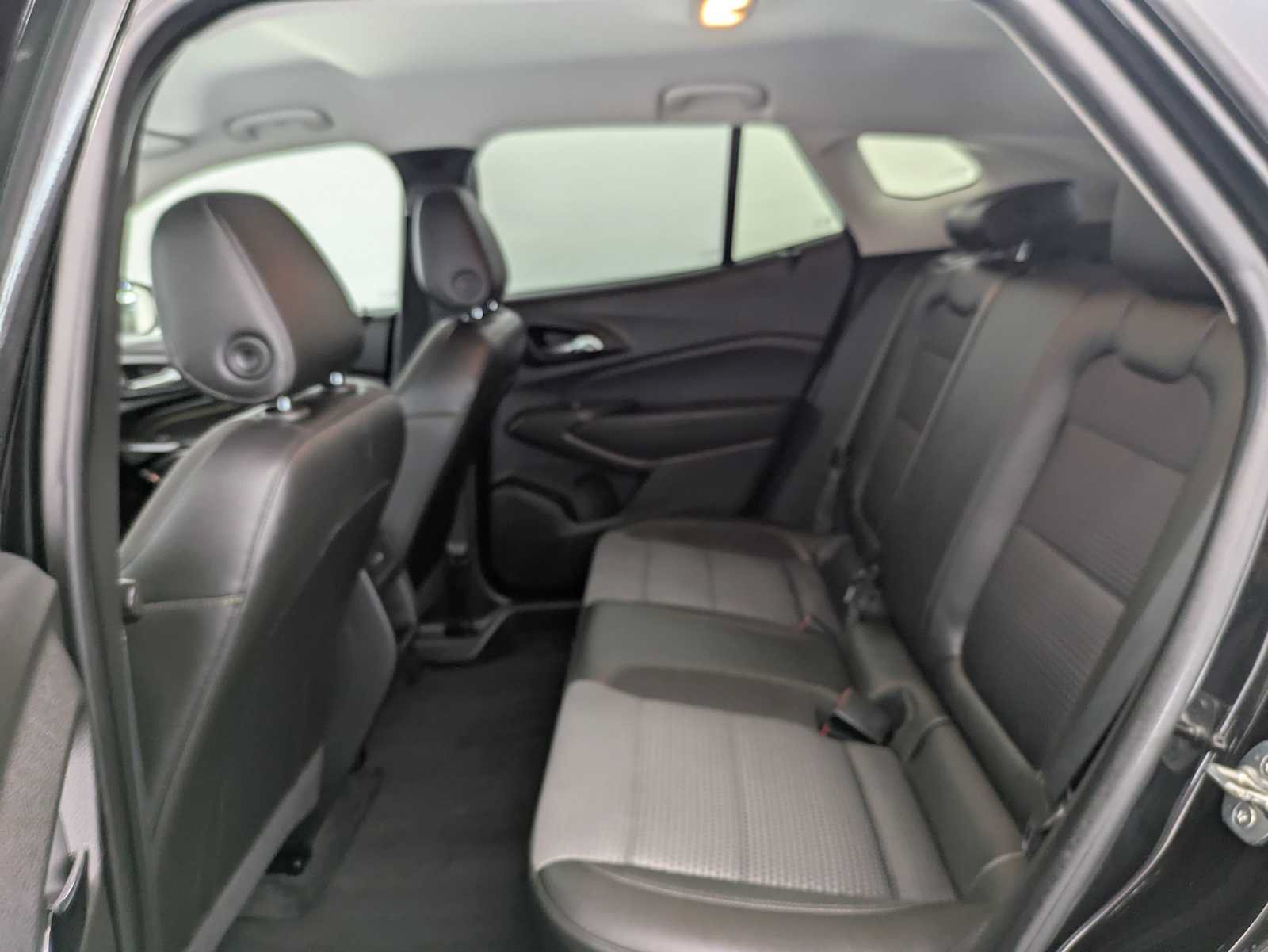 Used 2024 Chevrolet Trax LT w/ Driver Confidence Package FWD image 20