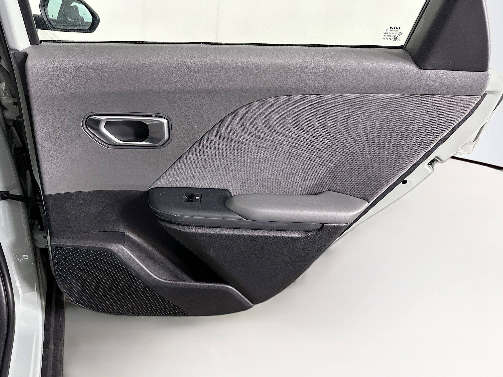 Used 2025 Kia K4 EX image 28