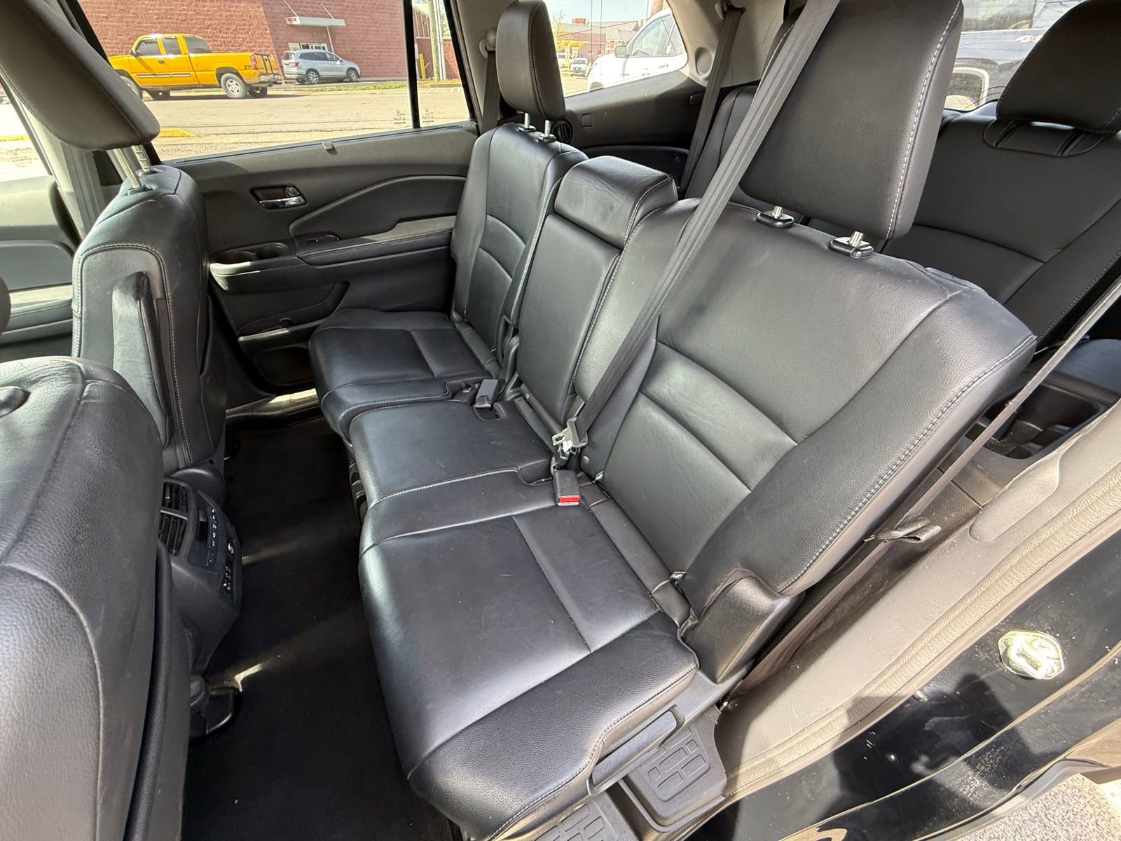 Used 2017 Honda Pilot Touring image 24