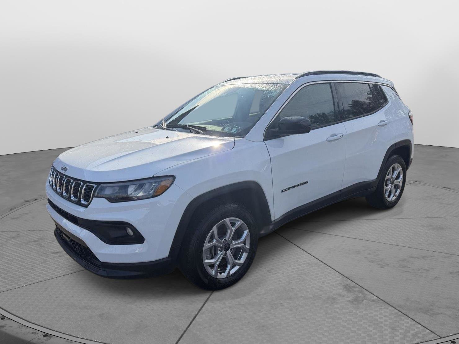 Used 2025 Jeep Compass Latitude image 6