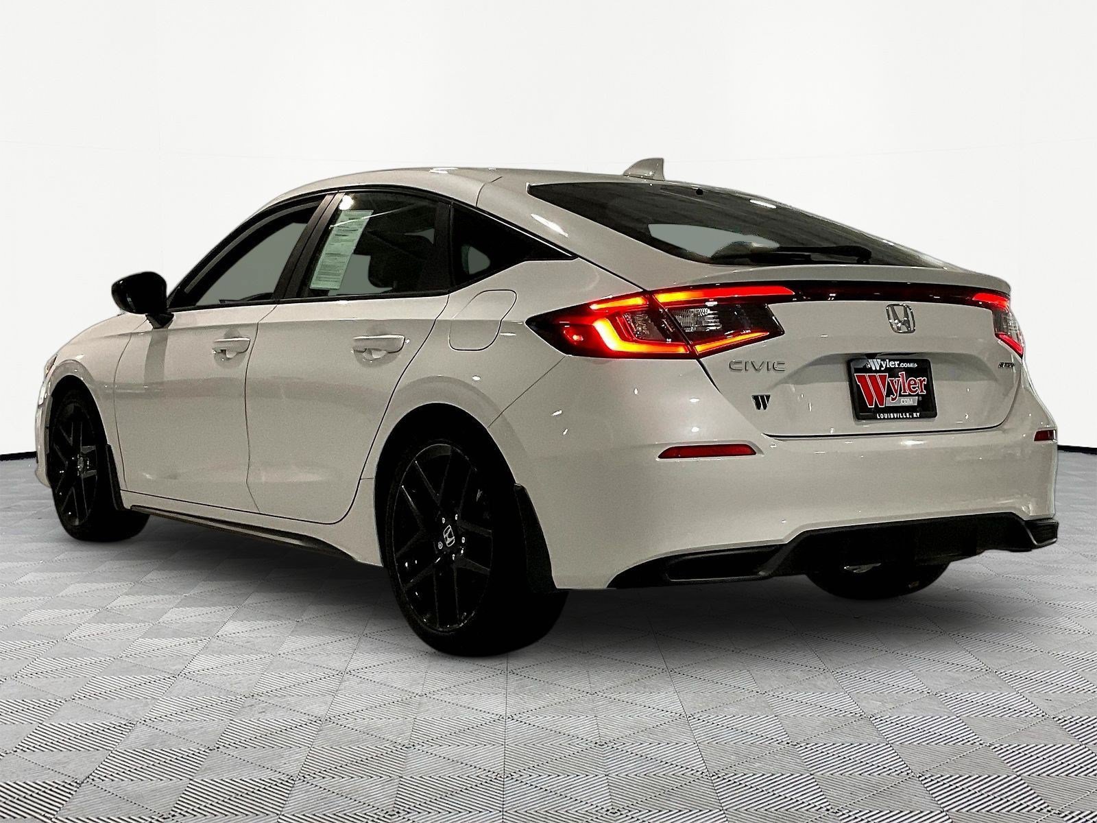 Certified 2024 Honda Civic Sport image 4