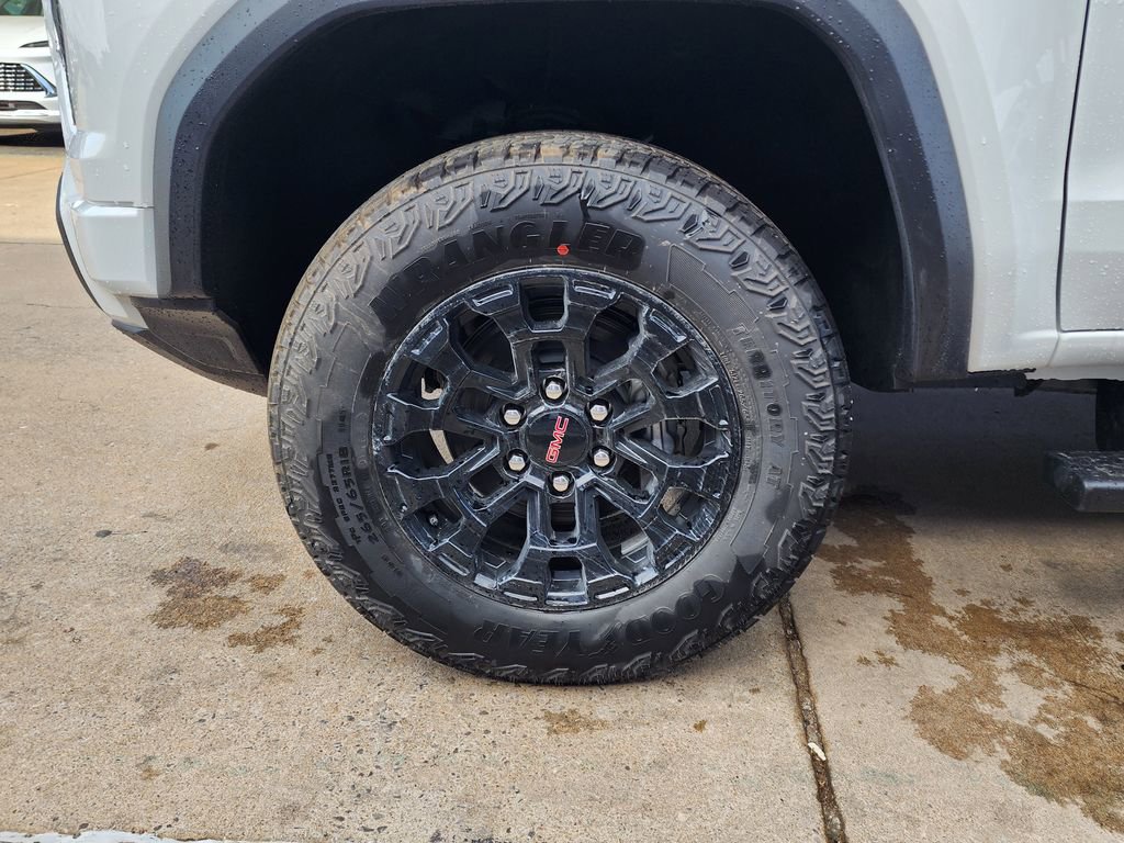 New 2026 GMC Canyon Elevation w/ Convenience Package image 52