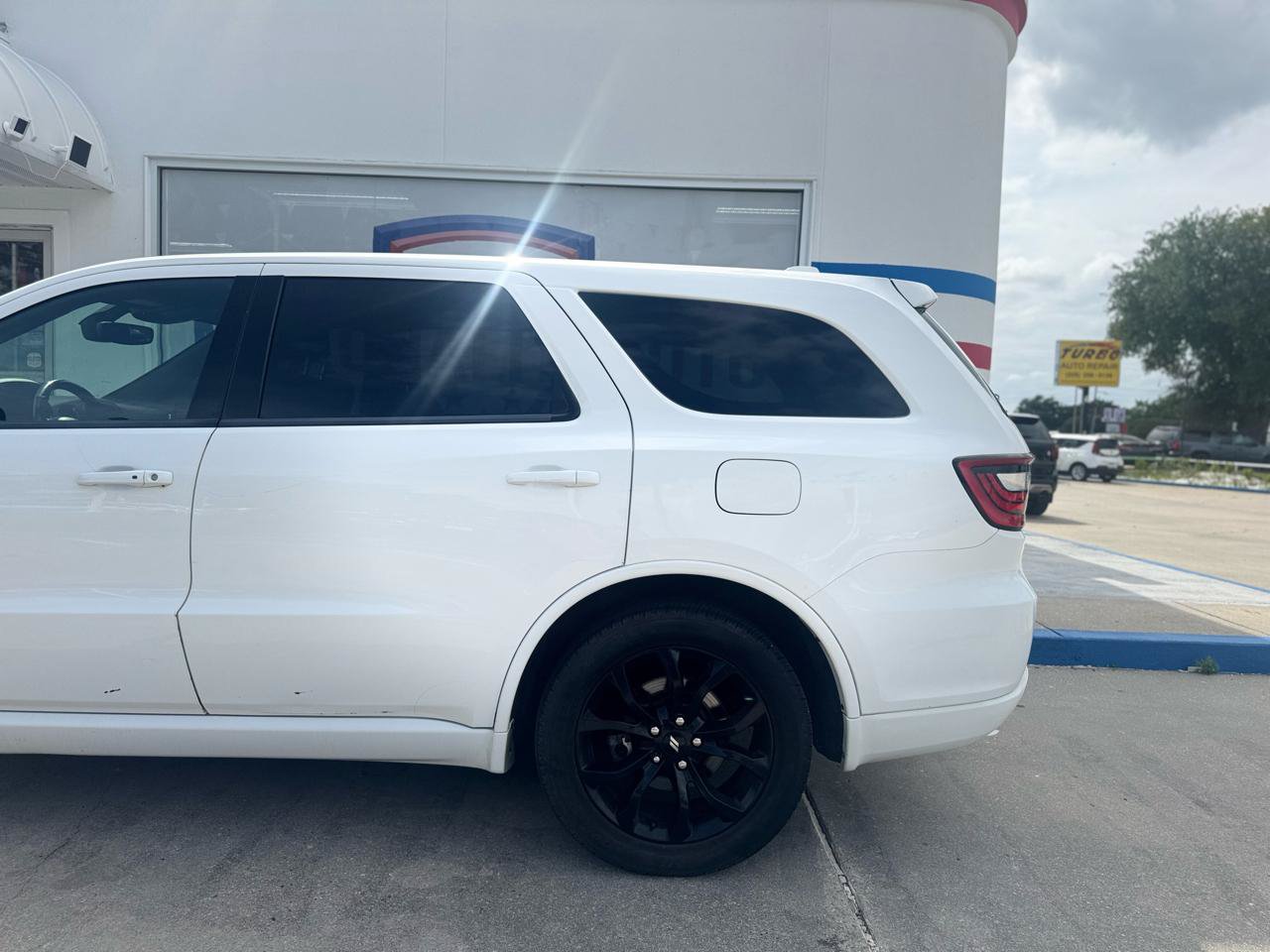 Used 2019 Dodge Durango R/T w/ Blacktop Package AWD/4WD image 24