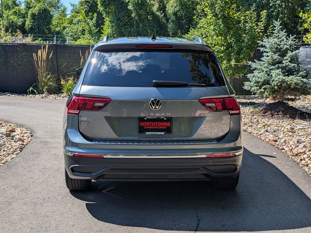Used 2022 Volkswagen Tiguan SE image 4