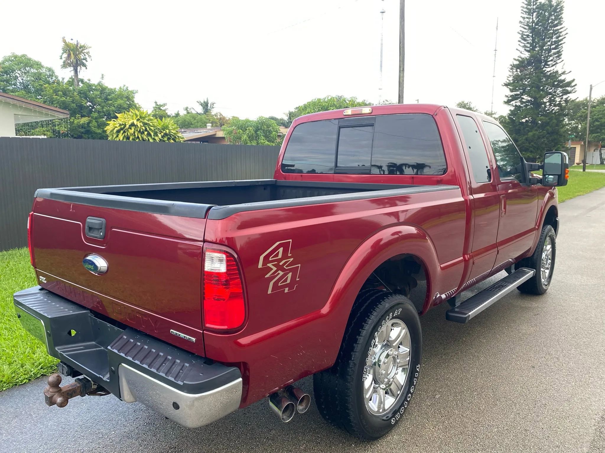 Used 2013 Ford F250 Lariat w/ Chrome Pkg image 5