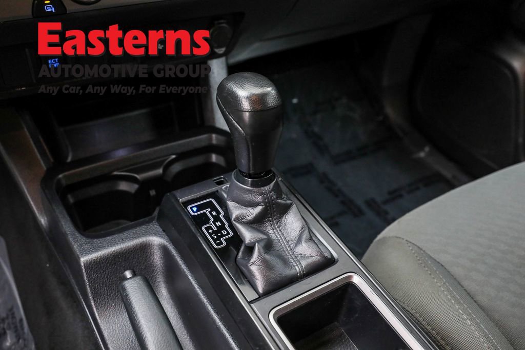 Used 2020 Toyota Tacoma SR image 13
