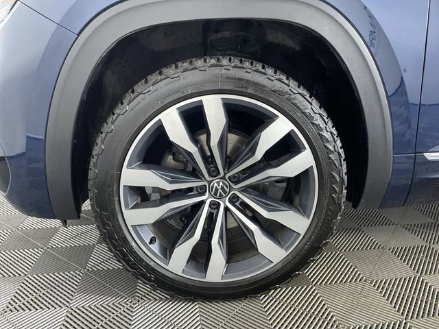 Used 2020 Volkswagen Atlas Cross Sport SEL R-Line image 17