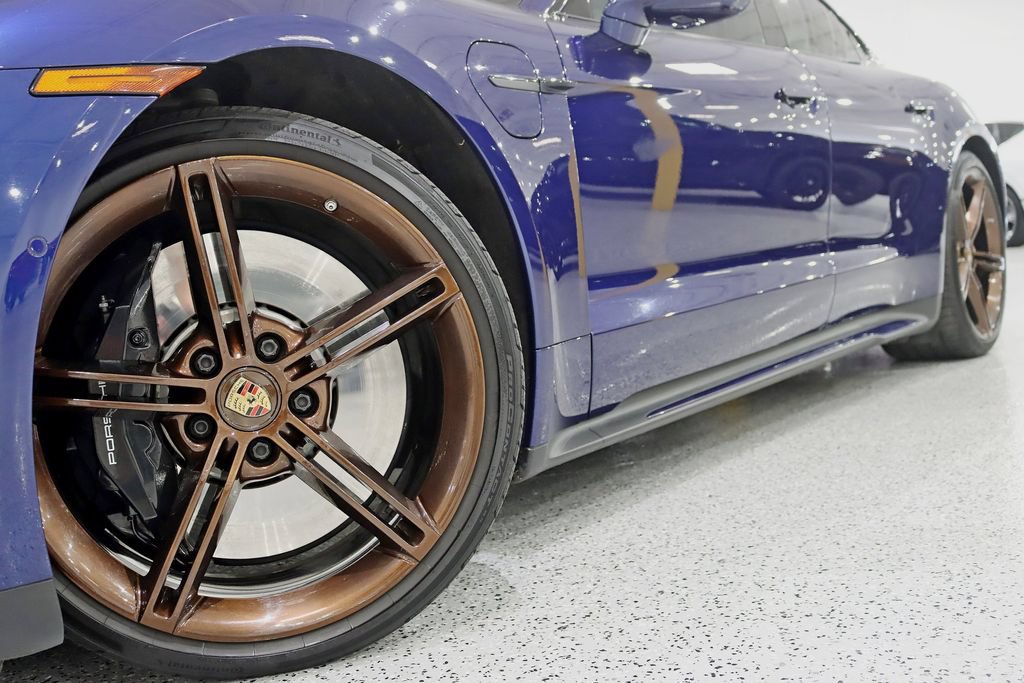 Used 2020 Porsche Taycan Turbo AWD/4WD image 4